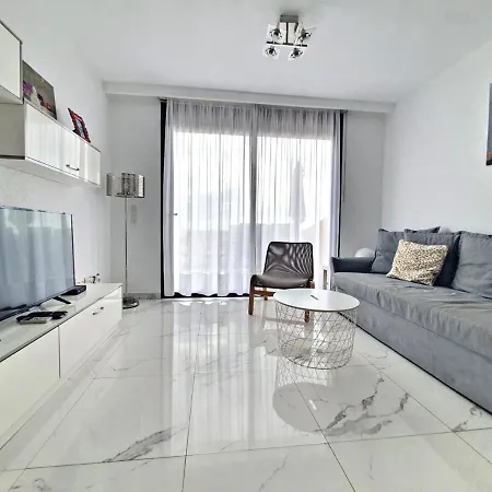 Sea View In Paradise Court Apartament *